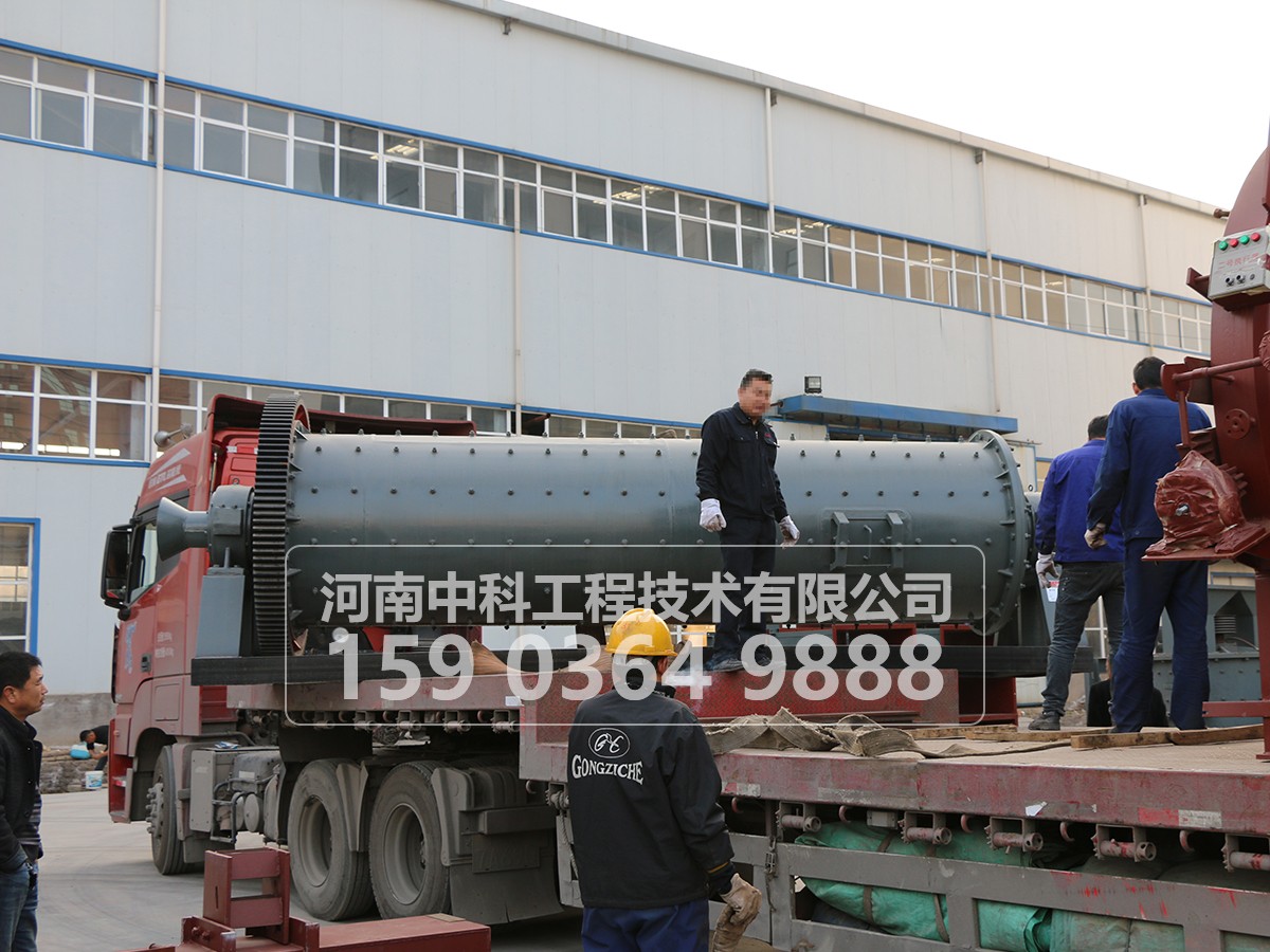 怎樣判斷球磨機(jī)裝球量的多少？如何添加？