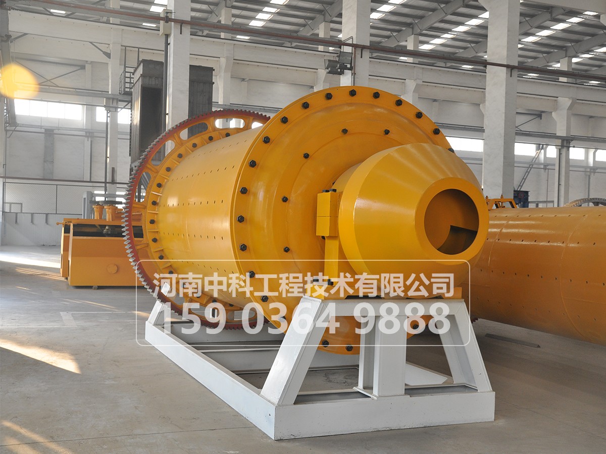 球磨機易損件的材質(zhì)、壽命和備用量是多少？